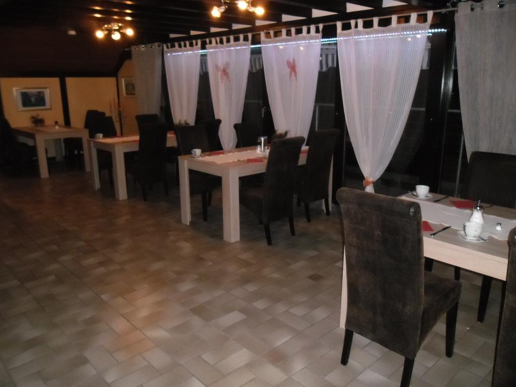 Hotel Garni Julia Linnich Luaran gambar