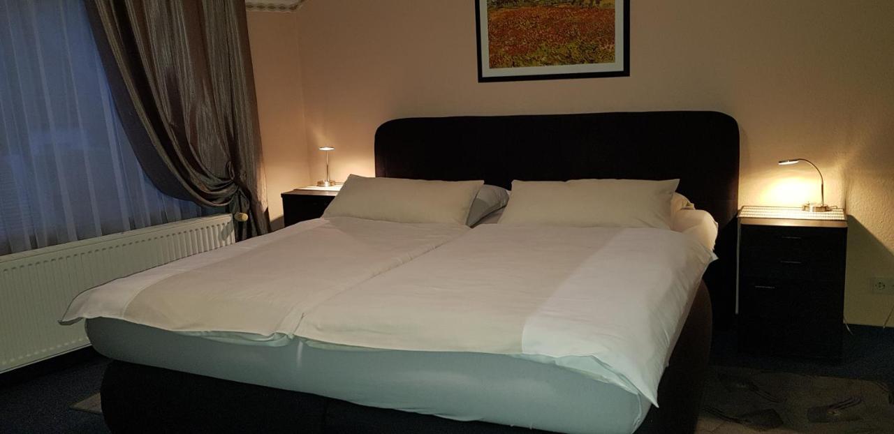 Hotel Garni Julia Linnich Luaran gambar